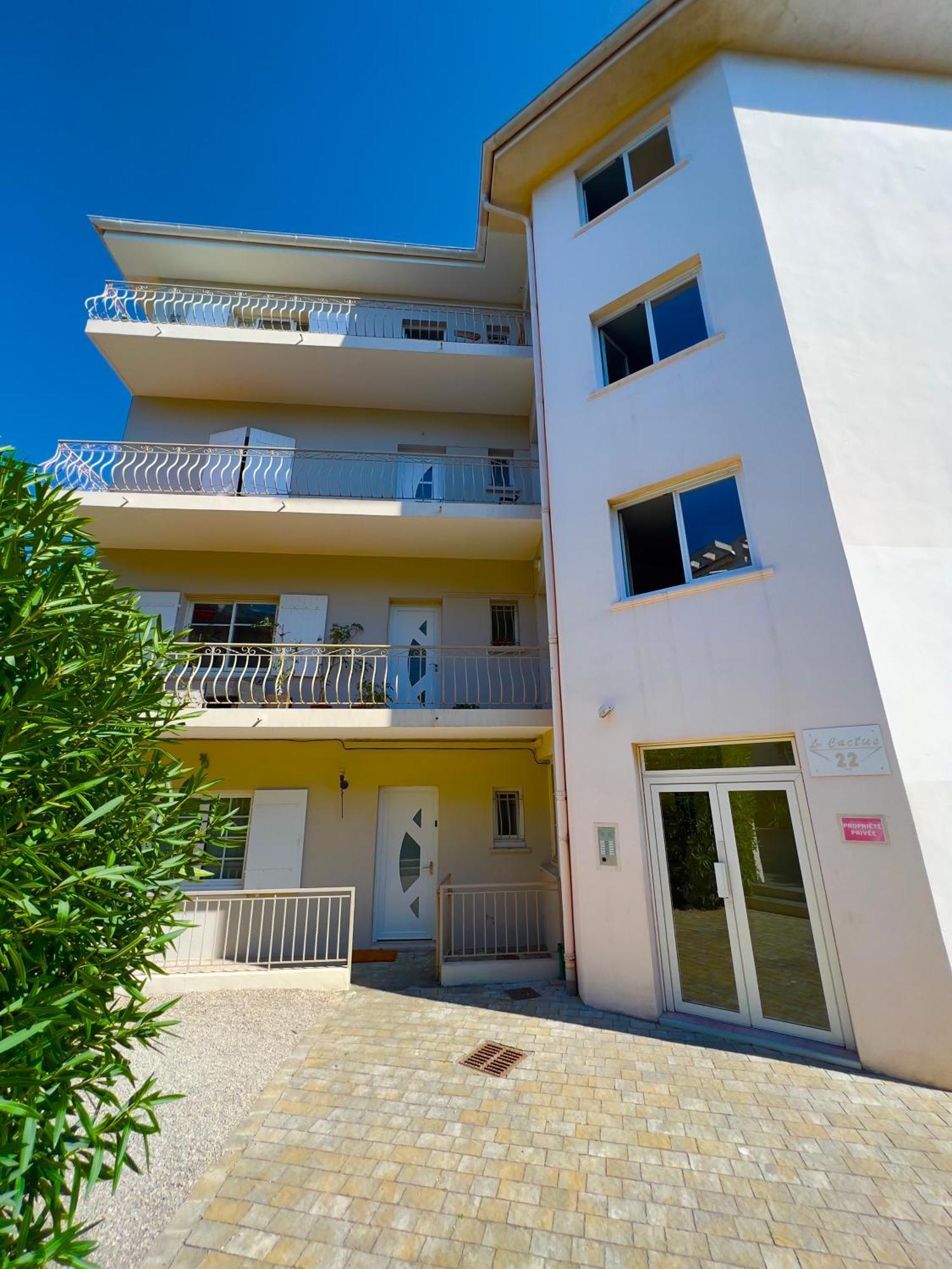 Les Cactus Frejus Plage 外观 照片
